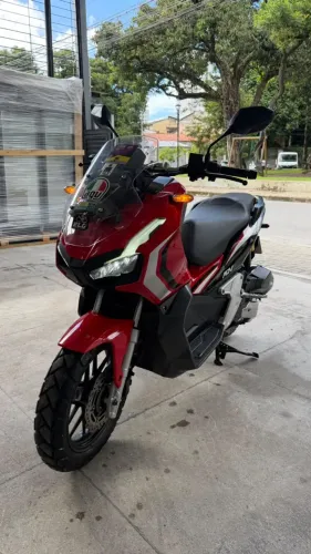 Moto honda adv 150 - com apenas 5.450 km - unico dono - a mais nova do olx