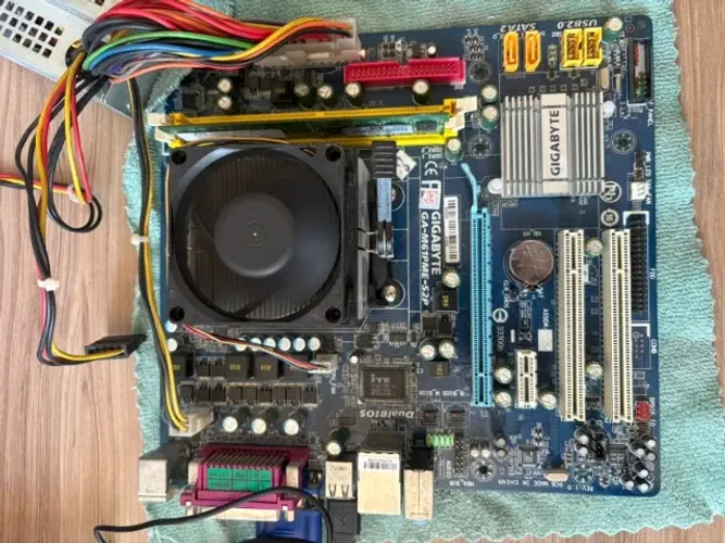 Kit Placa Mãe, Processador e Memória RAM