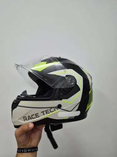 Capacete