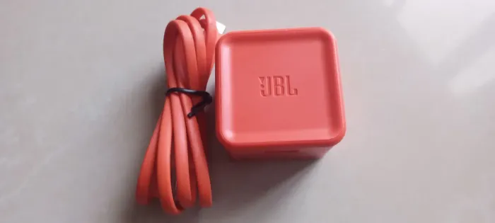 Fonte JBL original p flips e charge Ceilândia retirada 
