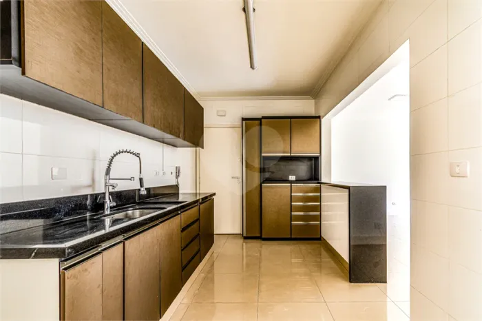 Apartamento com 2 quartos à venda ou para locação em Pinheiros - SP