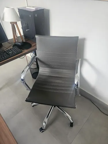 Cadeira escritorio esteirinha cinza