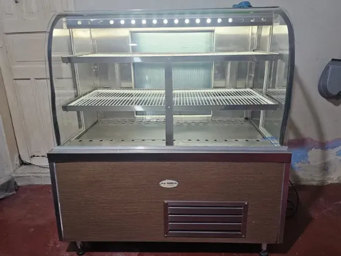 Vitrine Refrigerada A.G. Rebelo 1m 220V AG.VRN100P - Nunca Usada