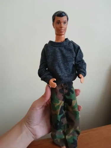 Boneco Ken Príncipe Cinderela Estrela/ Mattel