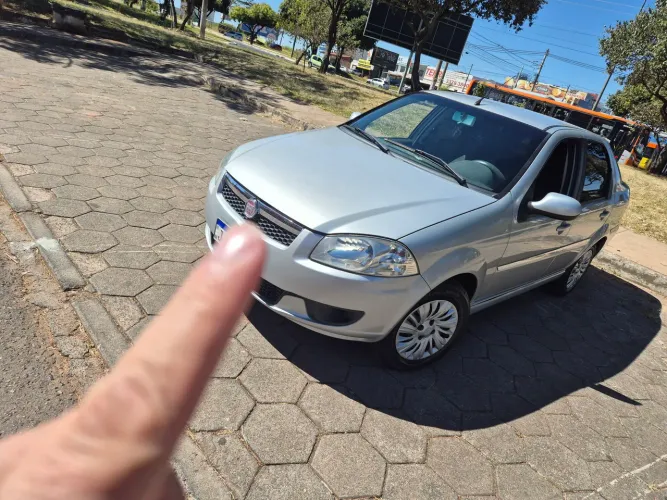 Fiat Siena EL 1.0 MPI Fire Flex 8V 4P 2014