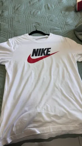 Camisa da Nike original - tamanho M (ficou grande em mim)