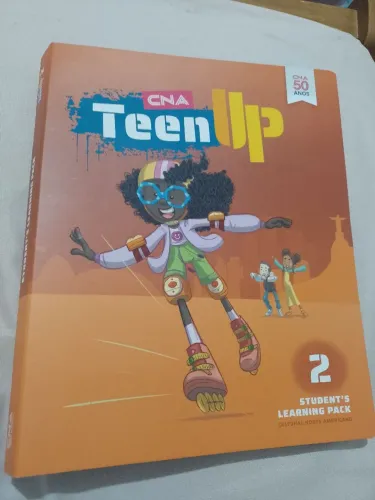 Livro de inglês CNA Teen UP 2