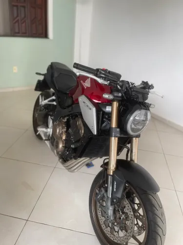 CB 650 MOTO PARA PESSOAS EXIGENTES