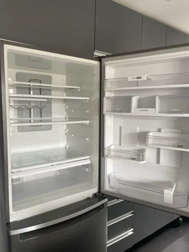 Geladeira Brastemp Frost Free Inverse Inox 447L - Apenas 3 anos de uso R3.200,00