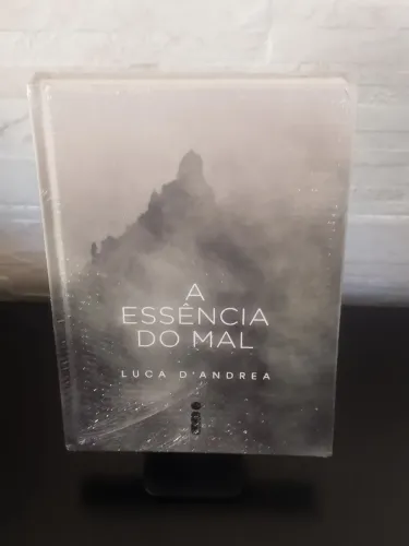 A Essência do Mal - Luca D'Andrea (Lacrado)