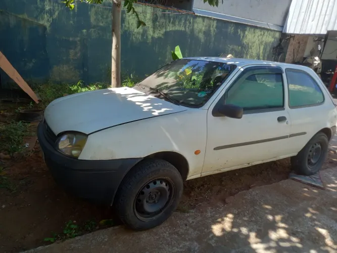 Ford Fiesta GL 1.0 3P 2000