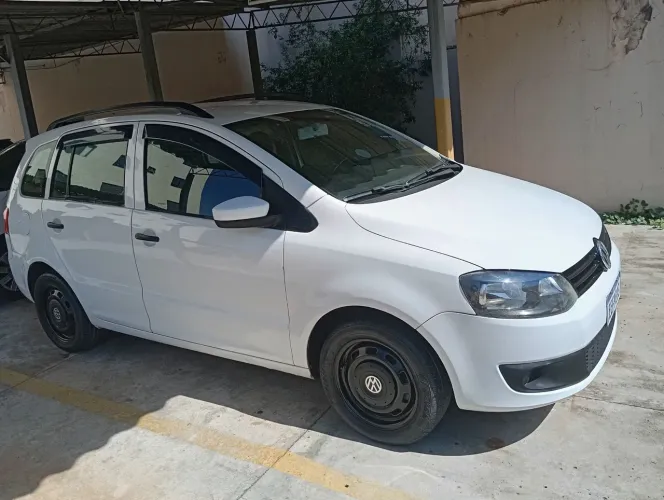 Volkswagen Spacefox 1.6/ 1.6 Trend Total Flex 8V 5P 2014