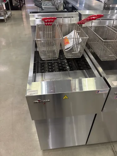 Fritadeira a gás 2 cestos