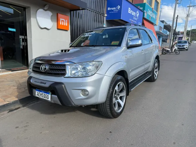 Toyota Hilux SW4 SRV D4-d 4X4 3.0 TDI Dies. AUT 2011