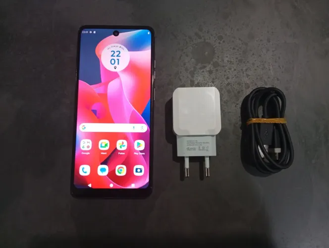 Motorola G24 128 GB 8 GB de memória expansiva 399 reais aceito cartão de crédito