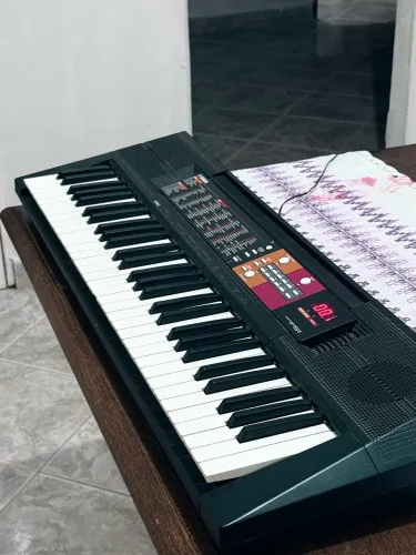 Teclado Yamaha