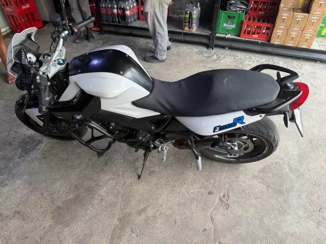 ? BMW F800 R 2011/2011 - Muito Nova