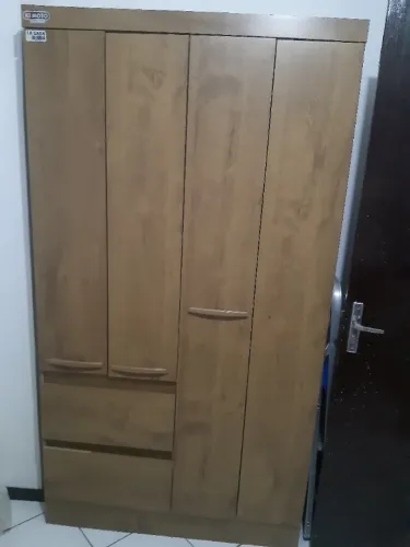 Guarda Roupa Pequeno
