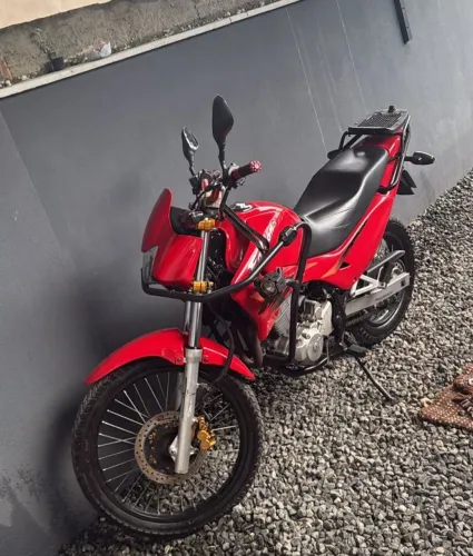Protetor de carenagem da Falcon  com farol de milha+ bauleto com suporte 