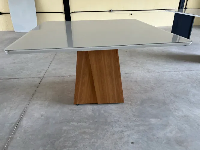 Mesa avulsa quadrada promoção