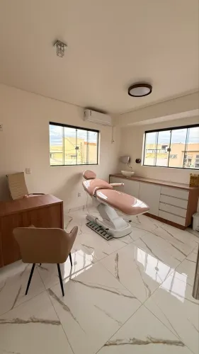 Alugo Consultório em clínica médica