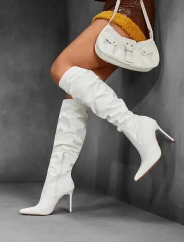 Bota de couro