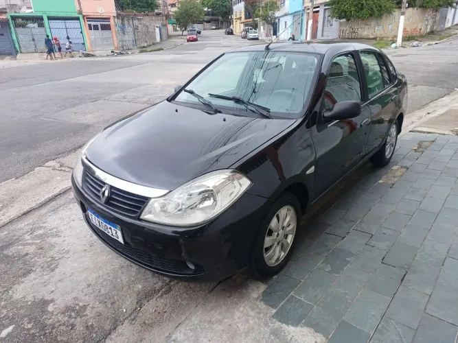 Renault Symbol Privilège Hi-flex 1.6 16V 4P 2010