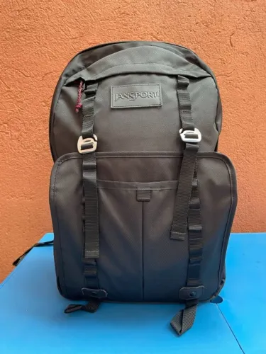 Mochila Jansport 34 Litros nova