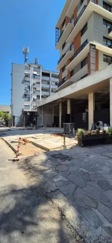 Ponto Comercial/Loja para Alugar no Bairro Cidade Baixa com 590 m² de Área Útil