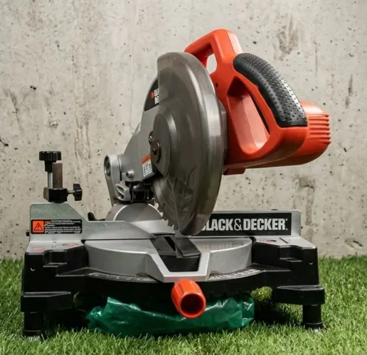 Serra 1/2 meia esquadria black & decker 10"