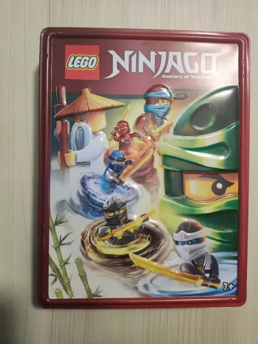 Lego Ninja Go box com personagens 