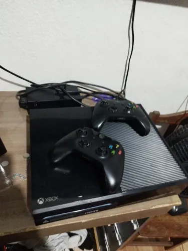 Xbox ONE completo deixo conta com GTA 5 FIFA 26 CALL OF DUTY E OUTROS JOGOS