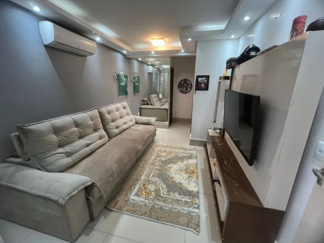 Casa à Venda no Urias Magalhães