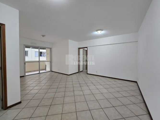 Apartamento 3 quartos sendo 1 suíte à venda no bairro Centro em Florianópolis