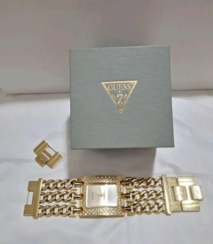 Relógio feminino GUESS dourado em aço