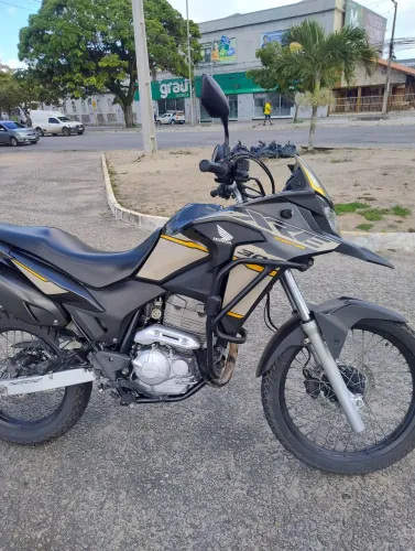 XRE 300 