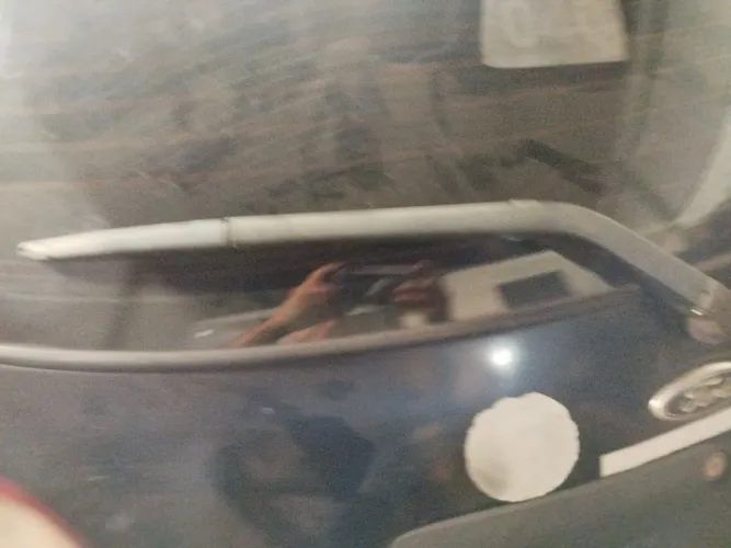 Braço limpador traseiro Ford Ka