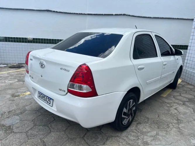 Toyota Etios XS Sedan 1.5 Flex 16V 4P Mec. 2017