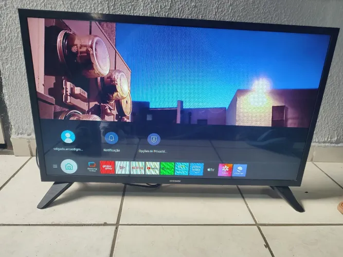 Tv SMART Samsung 32 polegadas funcionando perfeitamente