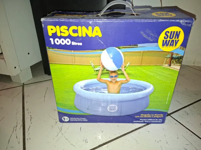 Piscina 1000 L - inflável e com bomba de encher