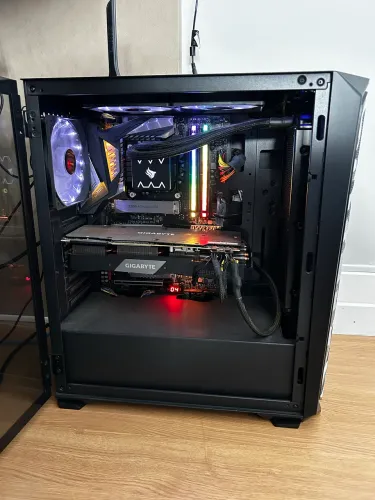 PC Gamer i7 9700K + RTX 2070 Super + 16GB de RAM + SSD NVMe + Teclado Razer brinde