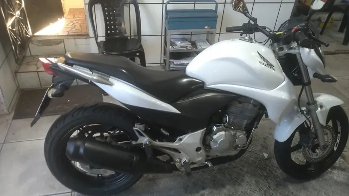 Honda CB 300 Excelente oportunidade pra hoje!