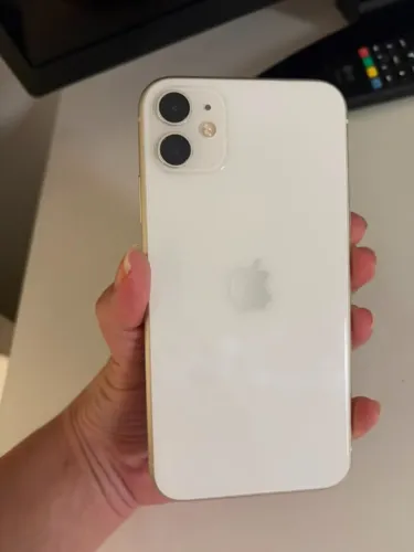 iPhone 11 64 GB - Branco