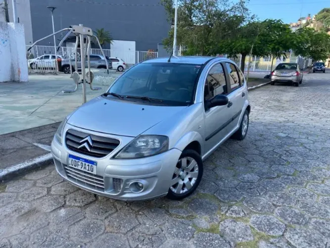 Citroen C3 GLX 1.4/ GLX Sonora 1.4 Flex 8V 5P 2012