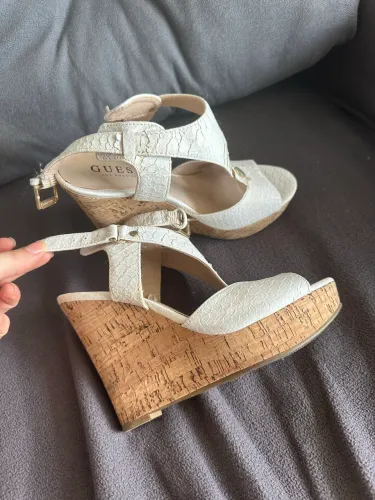 Sapato Guess n. 35