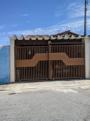 Casa com 3 dormitórios à venda, 150 m² por R$ 371.000,00 - Jardim Mourisco - Taubaté/SP