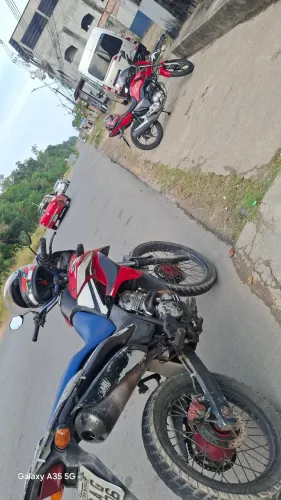 Moto xre 300 ano 2011
