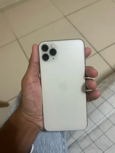 iPhone 11 Pro Max para retirada de peças 
