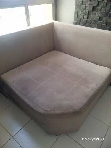 Sofá triangular