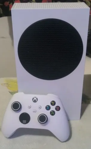 XBOX SERIES S NA CAIXA!! 512 GB + 1 CONTROLE E CABOS ORIGINAIS!